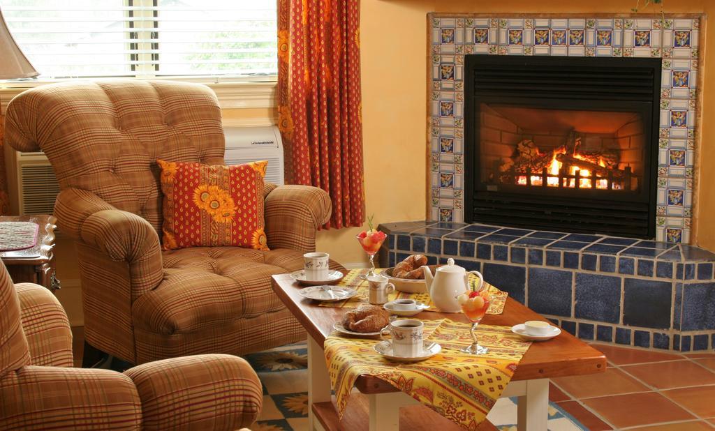 L'Auberge Provencale Inn & Restaurant Boyce المظهر الخارجي الصورة