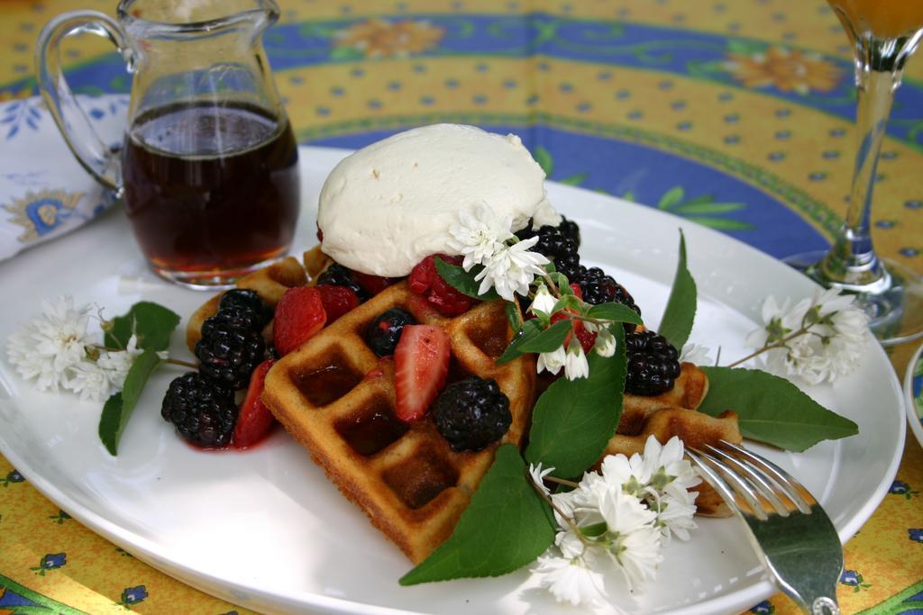 L'Auberge Provencale Inn & Restaurant Boyce المظهر الخارجي الصورة