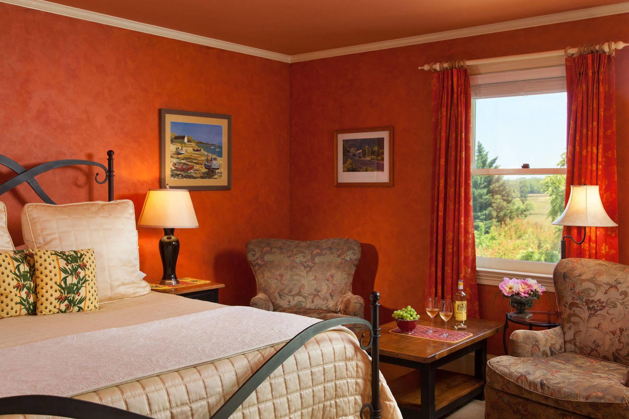 L'Auberge Provencale Inn & Restaurant Boyce المظهر الخارجي الصورة