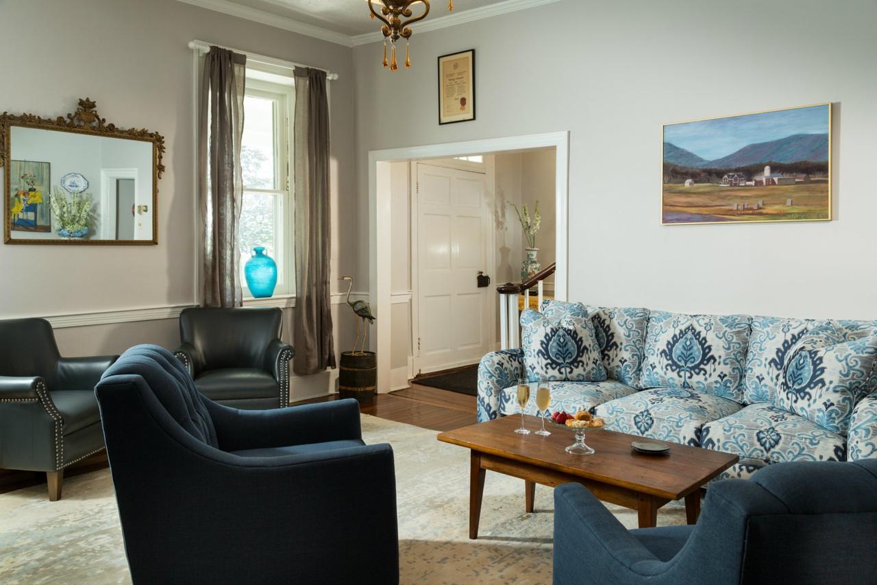L'Auberge Provencale Inn & Restaurant Boyce المظهر الخارجي الصورة
